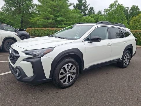 Certified 2025 Subaru Outback Premium AWD/4WD image 3