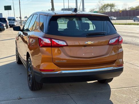 Used 2018 Chevrolet Equinox LS FWD image 8