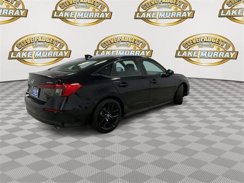 Used 2023 Honda Civic Sport image 3