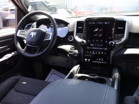 New 2026 RAM 1500 Big Horn AWD/4WD image 13