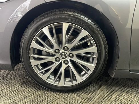 Used 2020 Lexus ES 350 w/ Premium Package image 8