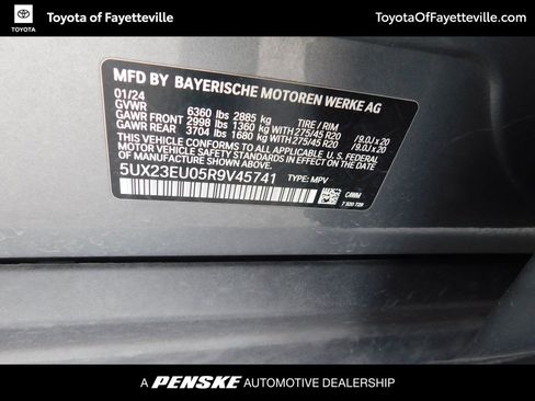 Used 2024 BMW X5 xDrive40i w/ Premium Package image 12