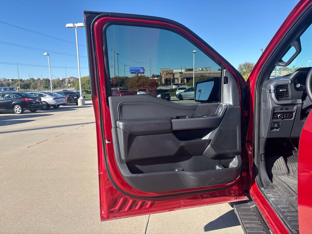 Used 2025 Ford F150 XLT w/ Equipment Group 302A MID AWD/4WD image 9