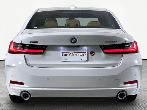 New 2026 BMW 330i xDrive Sedan w/ Convenience Package AWD/4WD image 7