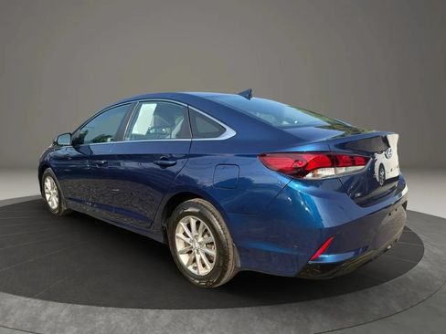 Used 2019 Hyundai Sonata SE w/ Cargo Package FWD image 6