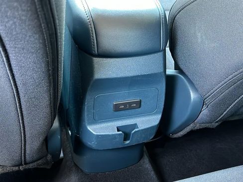 Certified 2025 Ford Maverick XL FWD image 9