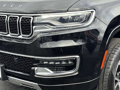 Used 2024 Jeep Wagoneer Series III image 26