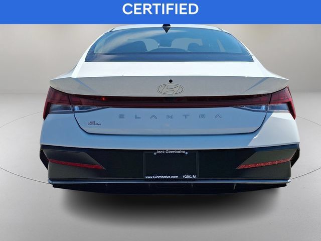 Used 2025 Hyundai Elantra SEL FWD image 5