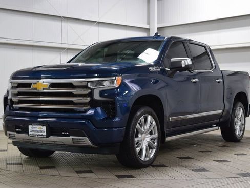 Used 2022 Chevrolet Silverado 1500 High Country w/ High Country Premium Package image 3