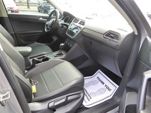 Used 2021 Volkswagen Tiguan S image 18