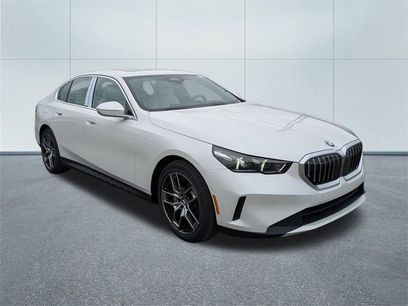 New 2026 BMW 530i xDrive w/ Premium Package