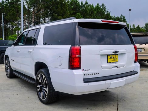 Used 2018 Chevrolet Suburban LT RWD image 6