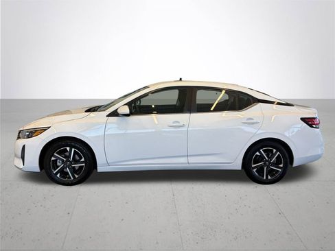 Used 2024 Nissan Sentra SV image 11
