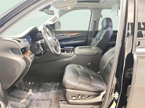 Used 2020 Cadillac Escalade Premium Luxury image 17