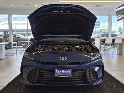 Used 2025 Toyota Camry LE FWD image 4
