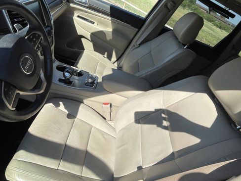 Used 2015 Jeep Grand Cherokee Limited w/ Luxury Group II AWD/4WD image 14