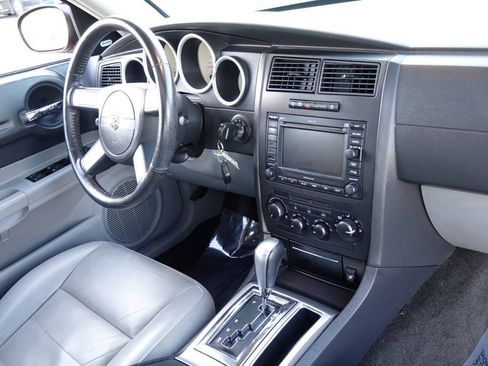 Used 2006 Dodge Magnum R/T w/ Convenience Group II RWD image 77