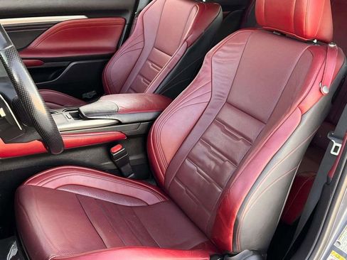 Used 2018 Lexus RC 300 AWD image 4