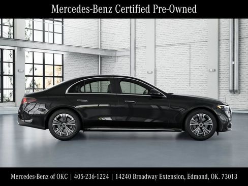 Used 2025 Mercedes-Benz E 350 4MATIC Sedan image 17
