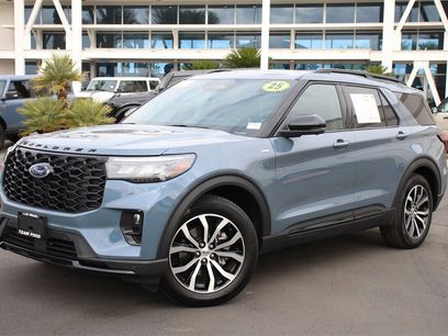 Certified 2025 Ford Explorer ST-Line w/ Premium Package