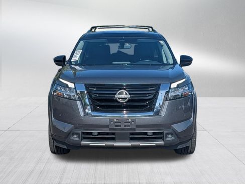 Used 2023 Nissan Pathfinder SL w/ SL Premium Package AWD/4WD image 2