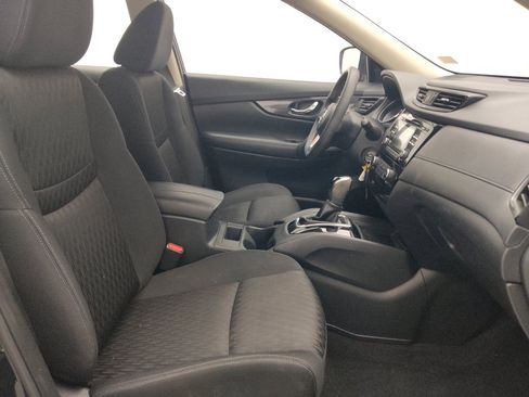 Used 2017 Nissan Rogue S FWD image 21