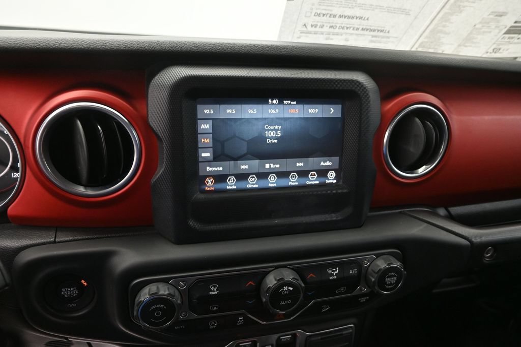 Used 2018 Jeep Wrangler Unlimited Rubicon w/ Dual Top Group AWD/4WD image 37