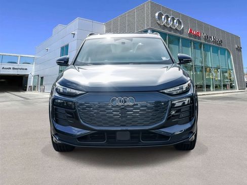 Used 2025 Audi Q6 e-tron Premium Plus image 6