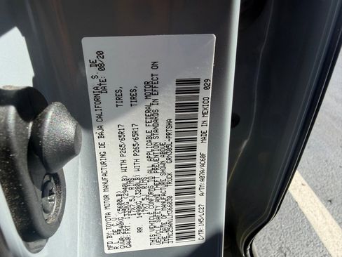 Used 2020 Toyota Tacoma TRD Sport w/ TRD Premium Sport Package image 4