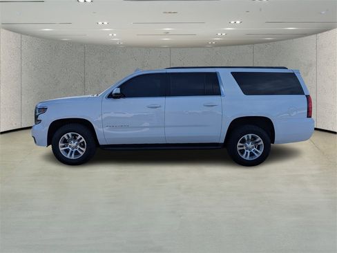 Used 2020 Chevrolet Suburban LS image 6
