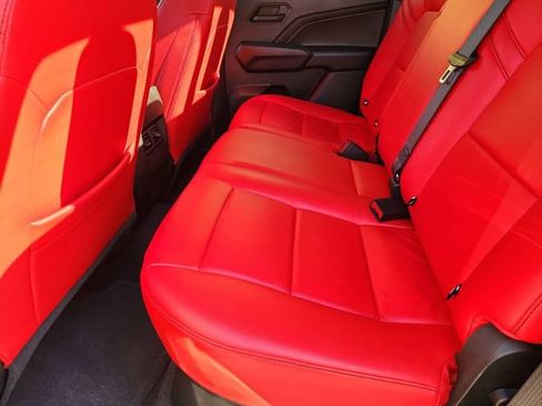 Used 2023 Chevrolet Colorado Trail Boss image 23