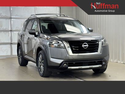 New 2025 Nissan Pathfinder SL w/ SL Premium Package