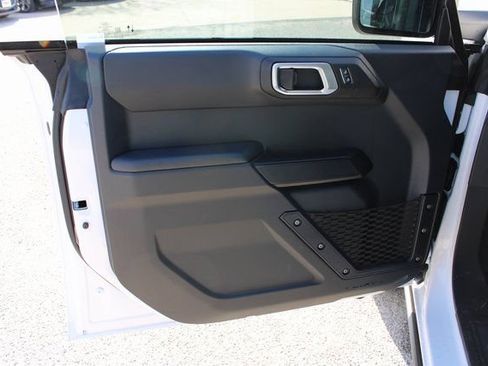 New 2025 Ford Bronco Big Bend w/ Black Diamond Package AWD/4WD image 6