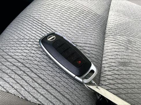 Certified 2024 Nissan Rogue SV image 14