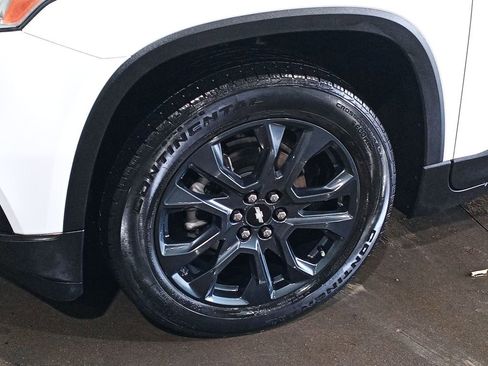 Used 2021 Chevrolet Traverse RS FWD image 14