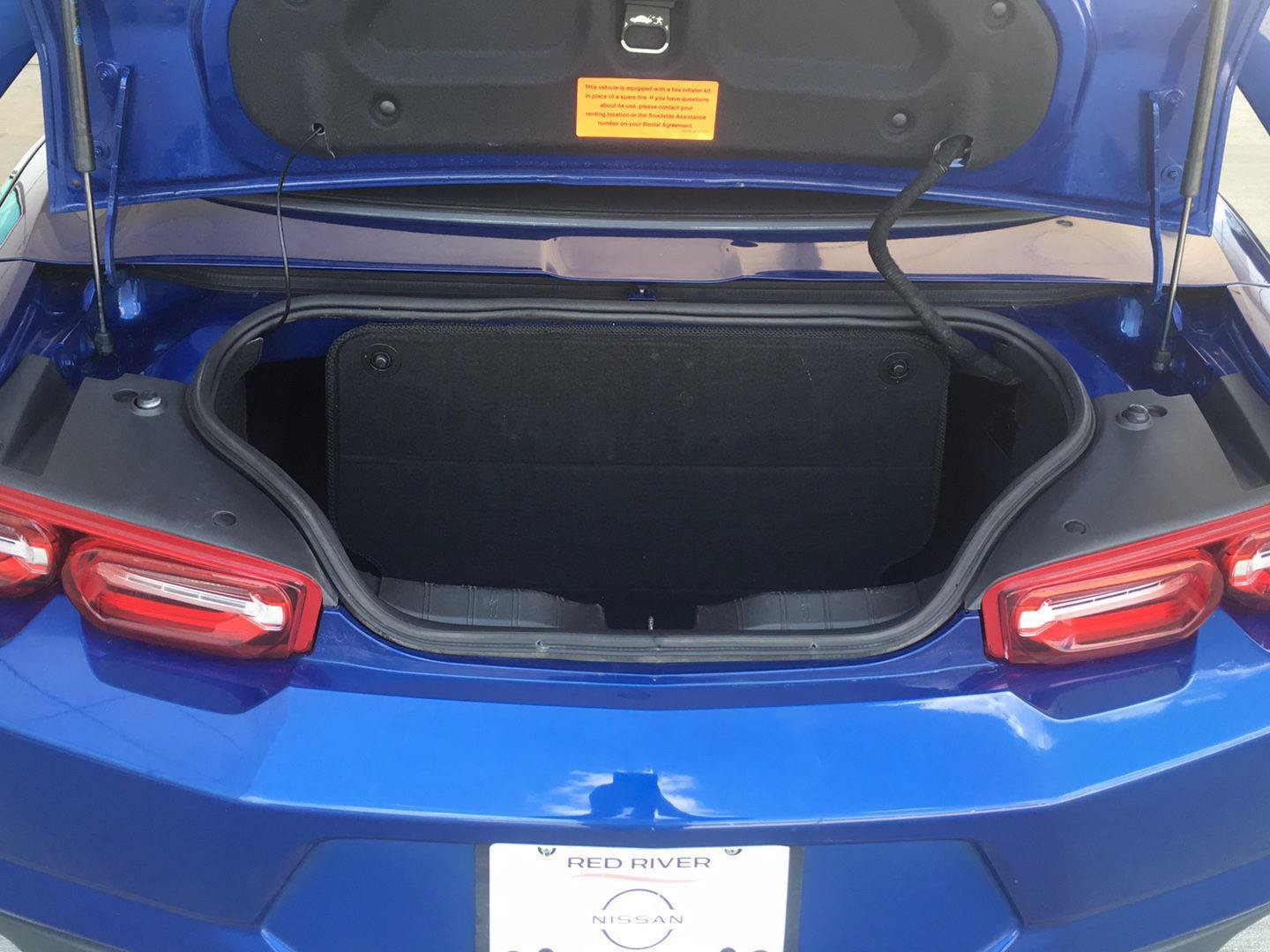 Used 2023 Chevrolet Camaro LT RWD image 29