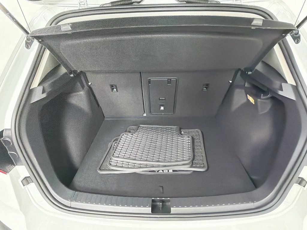Used 2022 Volkswagen Taos SEL AWD/4WD image 27