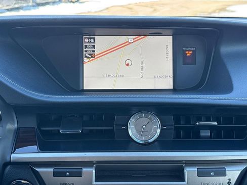 Used 2017 Lexus ES 350 w/ Luxury Package image 12