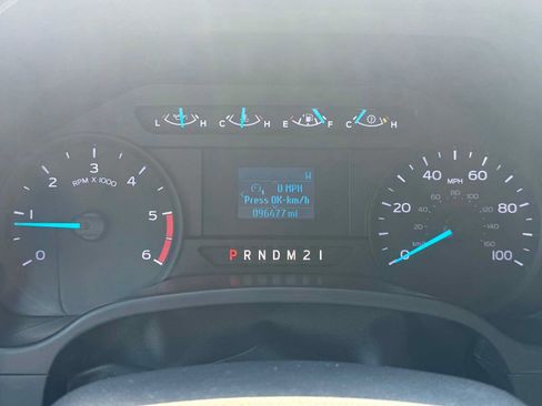 Used 2018 Ford F550 4x4 Regular Cab Super Duty image 3