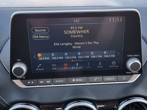 Used 2025 Nissan Sentra SV image 18