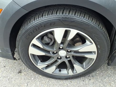 Certified 2019 Buick Regal Essence w/ Driver Confidence Package I AWD/4WD image 9