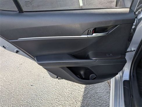 Used 2024 Toyota Camry SE w/ Convenience Package image 27