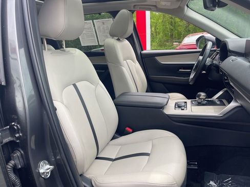 Used 2024 MAZDA CX-90 Plug-In Hybrid w/ Premium Pkg AWD/4WD image 18