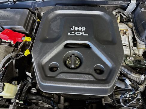 Used 2021 Jeep Wrangler Unlimited Rubicon 4xe w/ Steel Bumper Group image 39