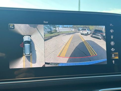 Used 2020 Mercedes-Benz GLE 350 w/ Premium Package image 29