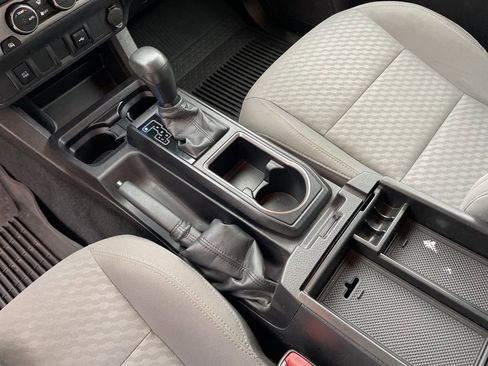 Used 2023 Toyota Tacoma SR image 9