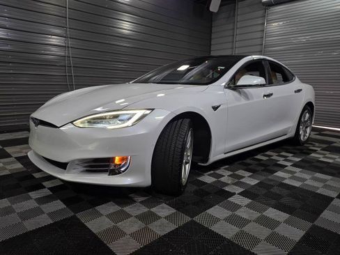 Used 2020 Tesla Model S Performance image 41