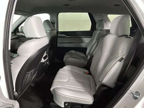 Used 2025 Hyundai Palisade SEL FWD image 25