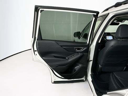 Used 2021 Subaru Forester Limited image 26
