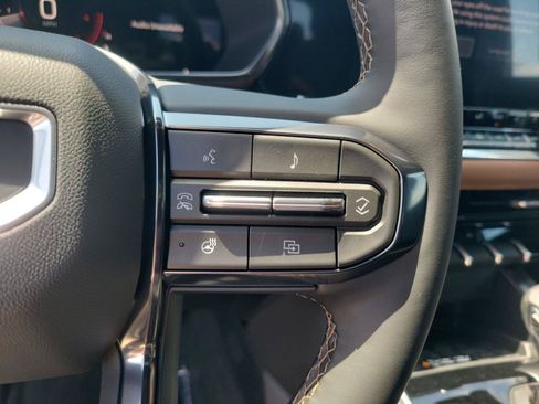 New 2026 GMC Canyon AT4 w/ AT4 Premium Package AWD/4WD image 25